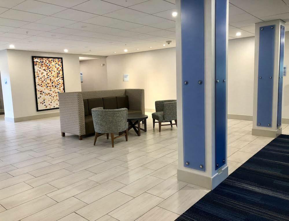 Holiday Inn Express Great Barrington By Ihg Exterior foto